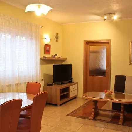 Toni Apartamento Kaštela