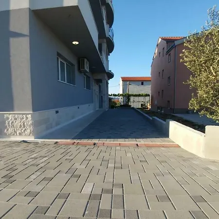 Toni Apartamento Kaštela